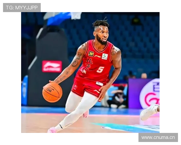 [CBA]洛夫顿顶飞杰曼 单臂暴扣尽显霸气.